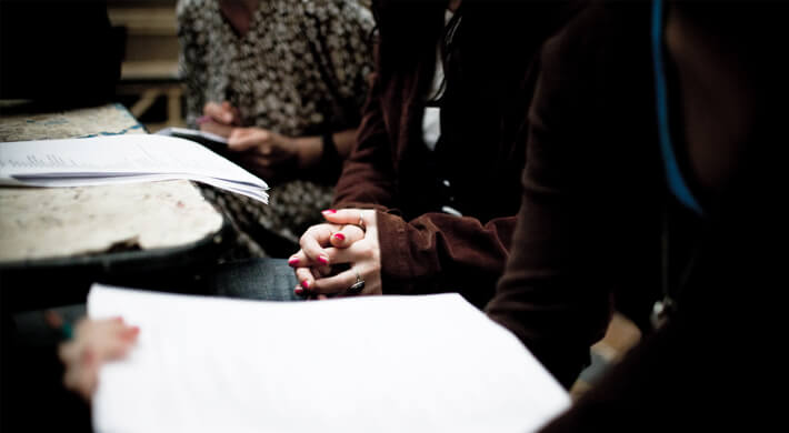 Incontri e visione di video e documentari dei progetti di teatro carcere del Teatro del Pratello Educazione alla legalità nelle scuole superiori